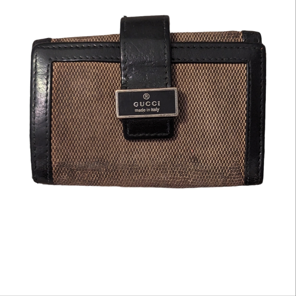 Gucci 6 Key Holder.